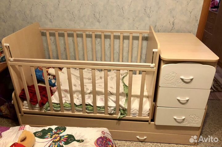 Детская кроватка
