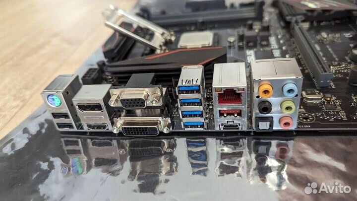 Материнская плата Asus с процессором i7 6700K