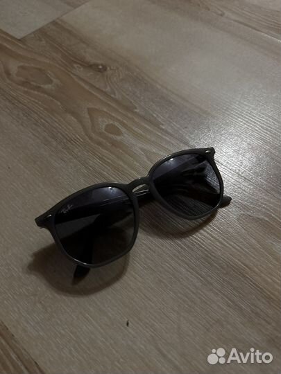 Солнцезащитные очки ray ban