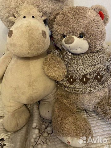 Большие плюшевые медведи