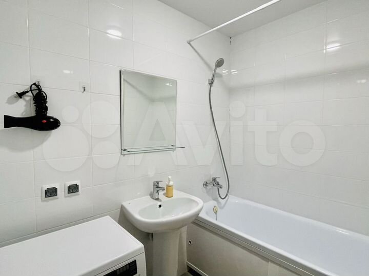 1-к. квартира, 57 м², 9/33 эт.