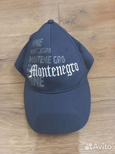 Кепка мужская привозила из Черногории