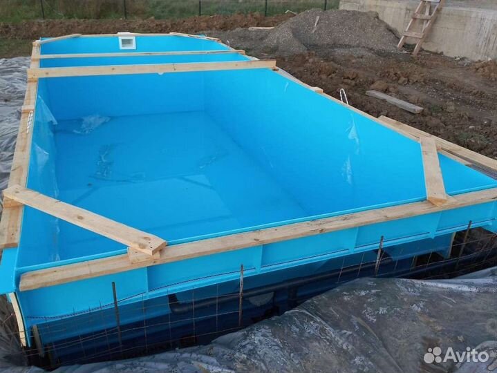 Пластиковый бассейн