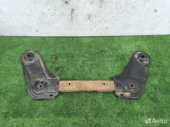 Кронштейн глушителя Chevrolet Cruze