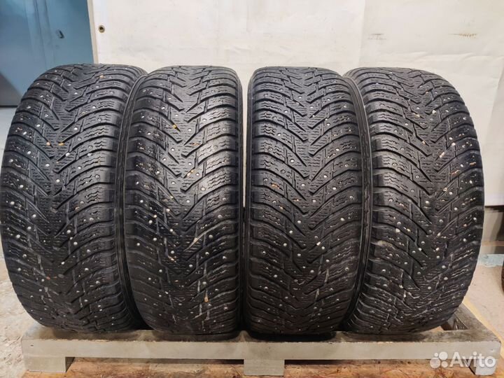 Nokian Tyres Hakkapeliitta 8 SUV 225/60 R17 103T