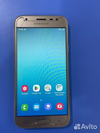 Телефон Samsung Galaxy J3 2017 2/16Gb Duos