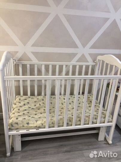 Детская кроватка