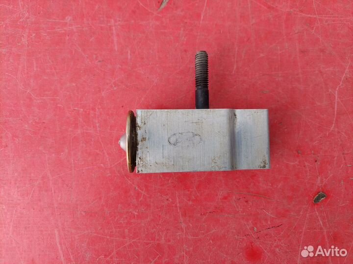 Клапан кондиционера Hyundai Accent