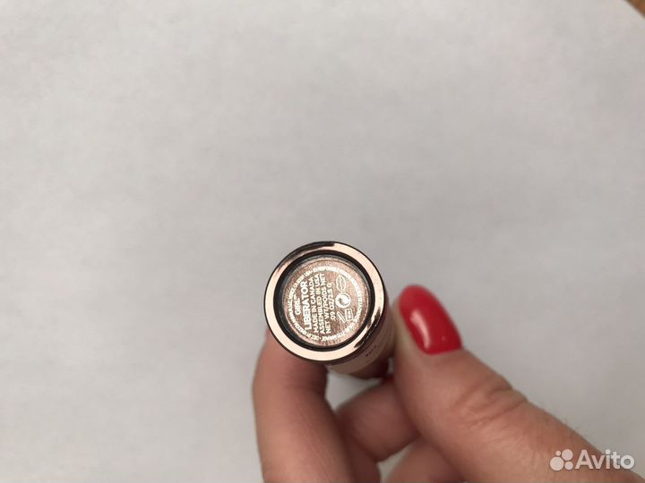 Помада Hourglass, тон Liberator