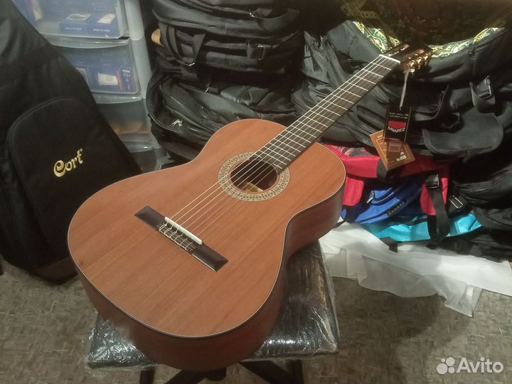 Гитары Классические Martinez &Toledo Массив Кедра