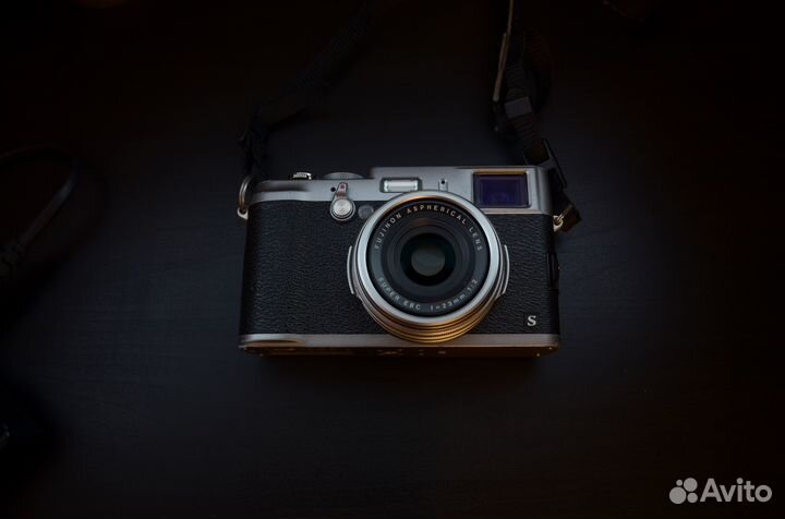 Fujifilm X100S