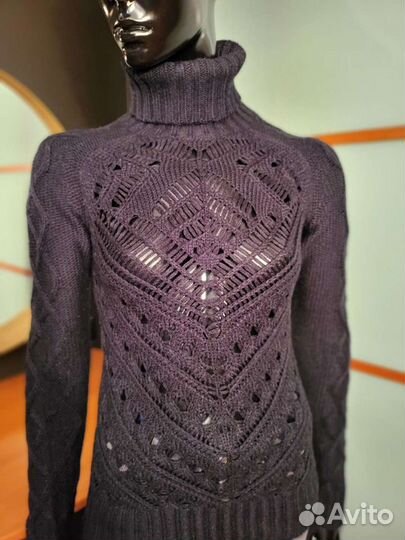 Вязаный чёрный свитер 44-46