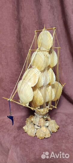 Сувенир. Парусник из ракушек