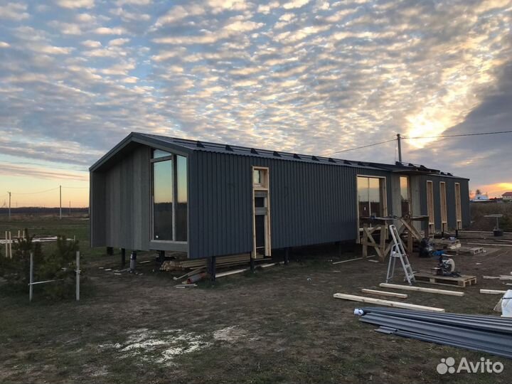 Плотник (сборщик домов, деревянных павильонов)