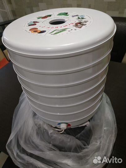 Сушилка для овощей и фруктов ветерок 2