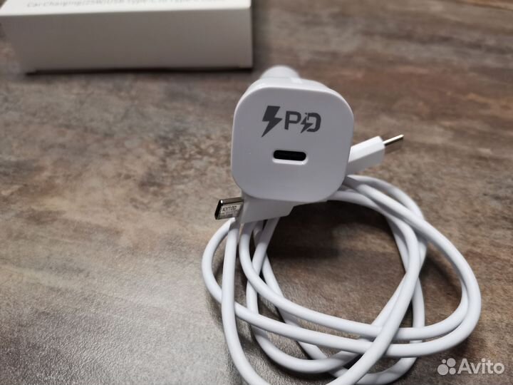 Автомобильная зарядка samsung