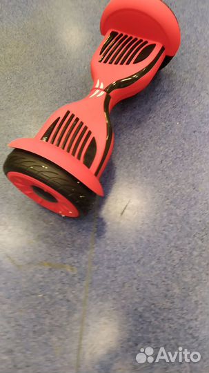 Гироскутер красный 10.5 новый.гарантия