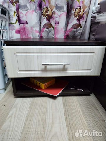 Тумба прикроватная