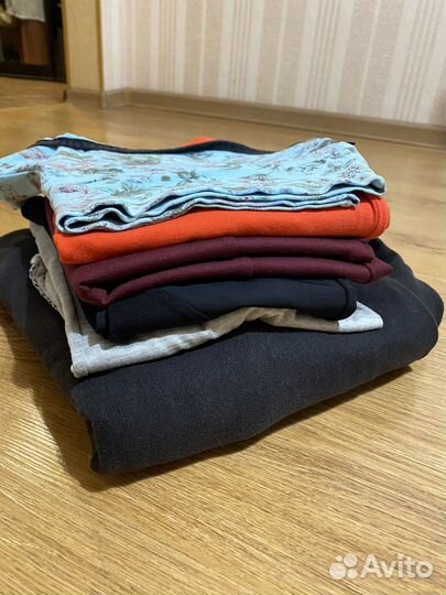 Спортивные и домашние вещи пакетом