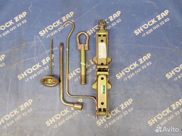 Набор инструментов Lifan x50 домкрат ключ крюк