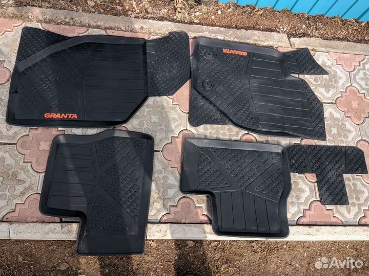Автомобильные коврики LADA granta