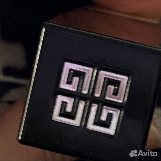 Консилер Givenchy W100