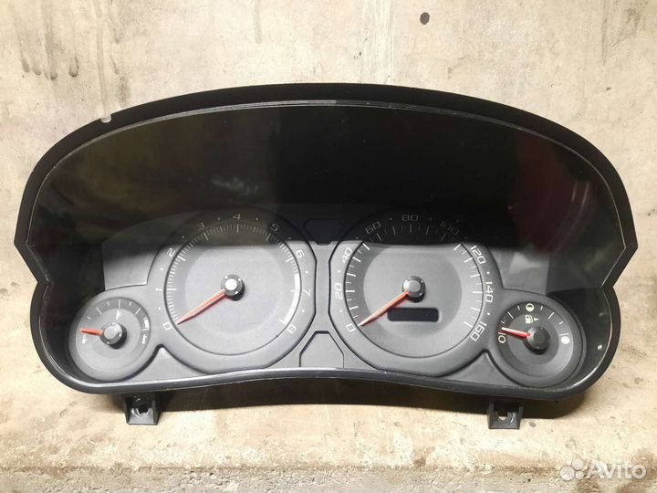 Понель приборов Cadillac SRX 1 2003-2009