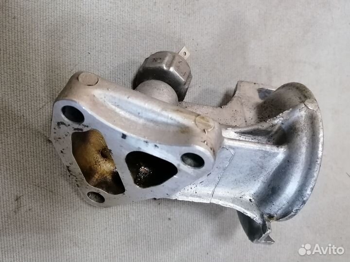 Кронштейн масл.ф-тра Toyota Lite Ace с датч. 1989