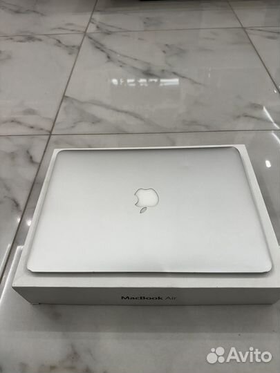 Apple macbook air 13,3