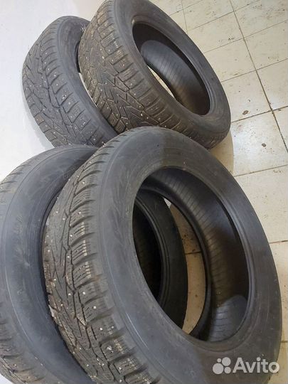 Nordman 7 215/60 R17