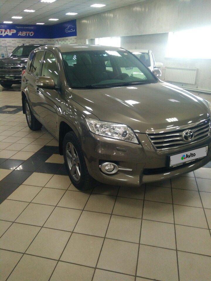 Toyota RAV4: фото владельца