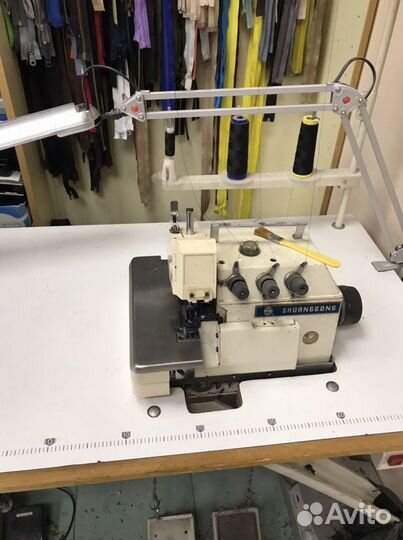 Оверлок профессиональный трёхниточный shuanggong