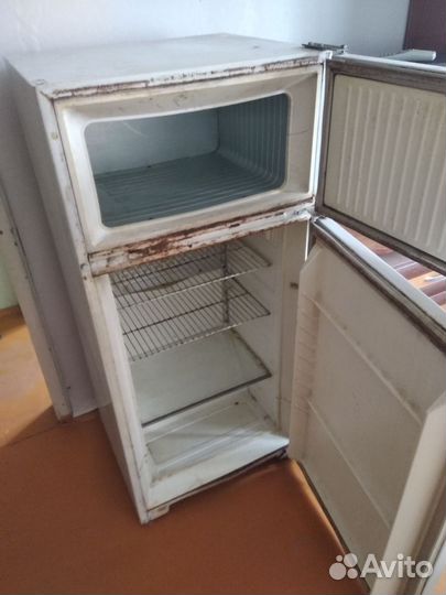 Холодильник бу