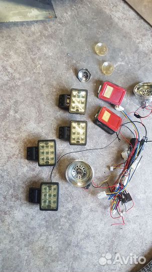 Запчасти от детской машинки