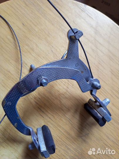 Механизм переднего тормоза 