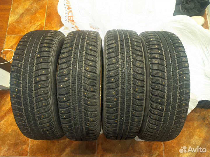 Зимняя резина на дисках 175/70 r13