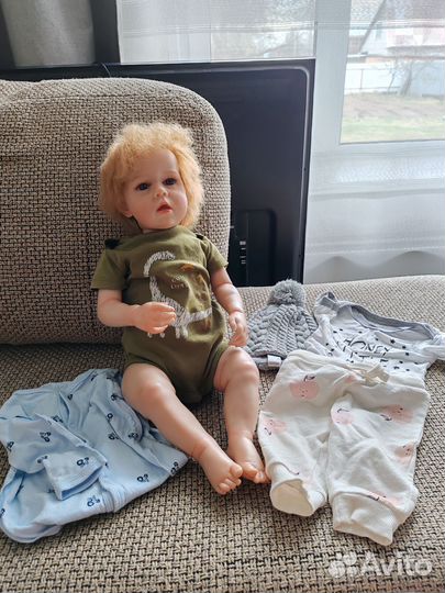 Кукла реборн мальчик лиам