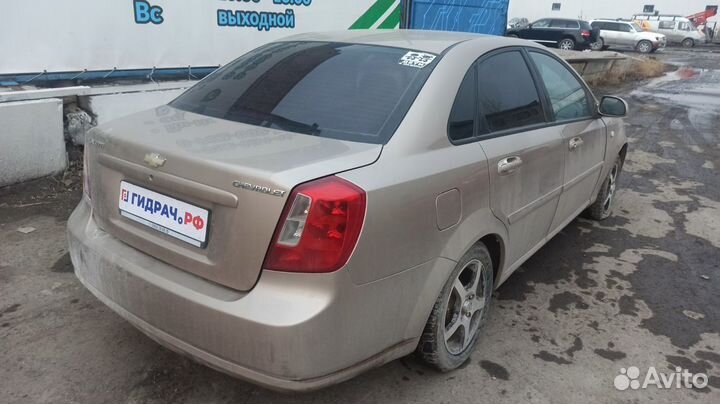 Стекло двери передней правой Chevrolet Lacetti 965