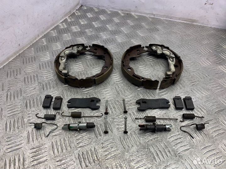 Ремкомплект стояночного тормоза Nissan Qashqai J10