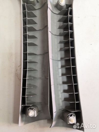 Накладка на стойку кузова передняя Toyota Wish