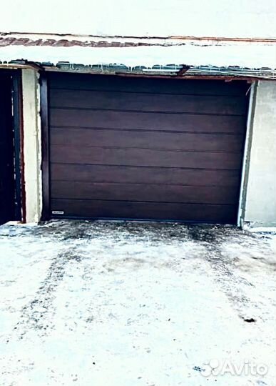 Секционные ворота под ключ