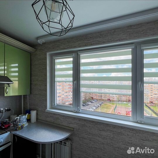 Рулонные шторы день ночь на заказ