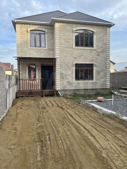 Дом 180 м² на участке 3 сот.