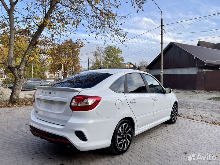 LADA Granta 1.6 МТ, 2023, 10 км