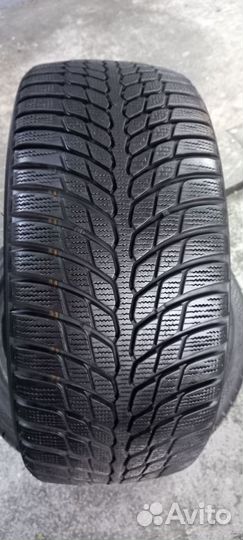 Bridgestone Blizzak LM-32C 235/40 R18 95V
