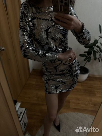 Новое вечернее платье в пайетках. есть примерка