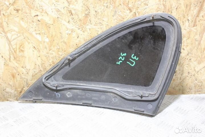 Стекло кузовное глухое заднее правое Opel Vectra B