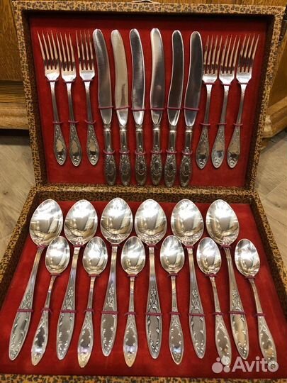 Набор столовых приборов мельхиор