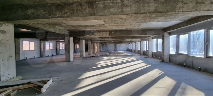 1000м² офисного пространства с панорамой на Кирова