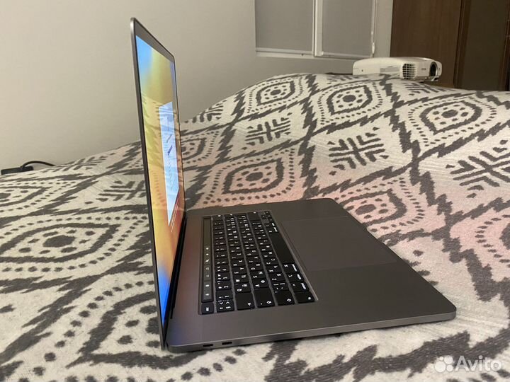 Apple 16’’ MacBook Pro 2019 512gb - 32gb - i7
